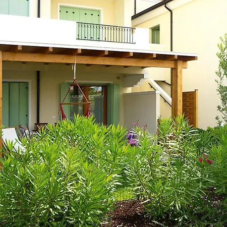 Villaggio A Mare, Lido Altanea *